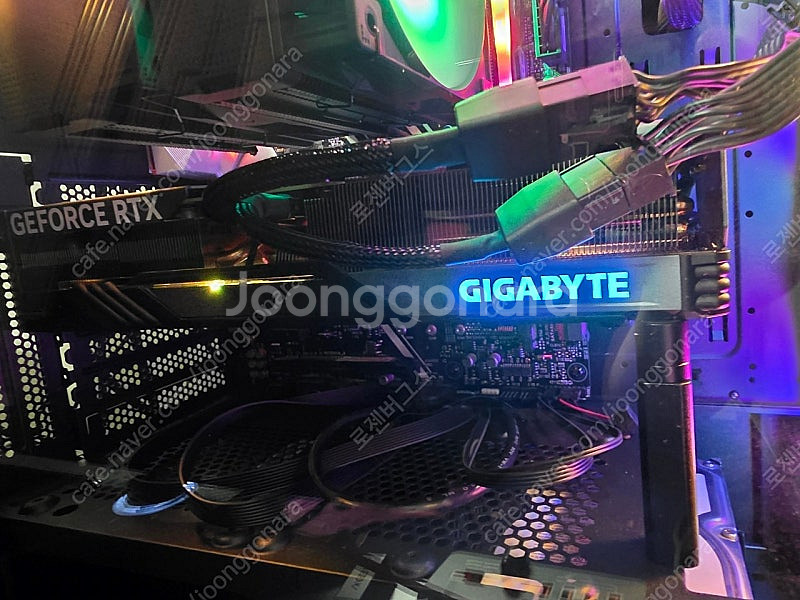 기가바이트 4070SUPER 판매합니다--5