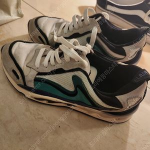 산드로 플레임 스니커즈