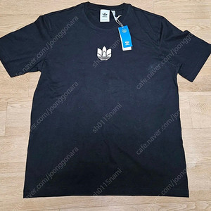 새상품 아디다스 블랙 반팔 티셔츠 싸이즈2XL 택포25000