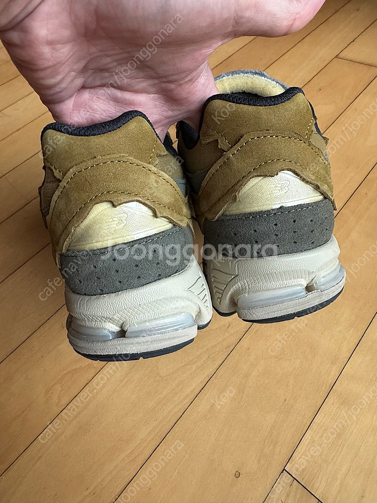 뉴발란스 2002r 브라운 265--3