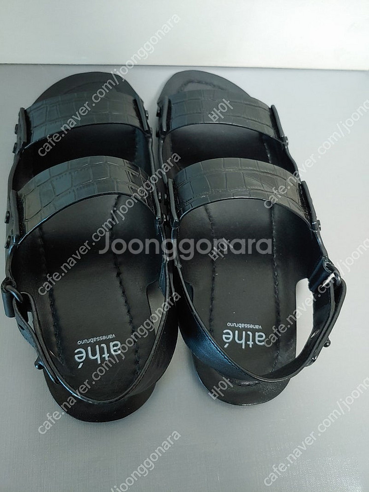아떼바네사부루노 2021 소가숙 샌들 *^^*--9