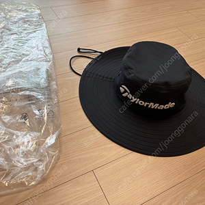 테일러메이드 메탈 버킷헷 팝니다. 새상품