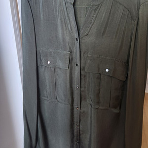 자라 ZARA 카키색 블라우스 S사이즈