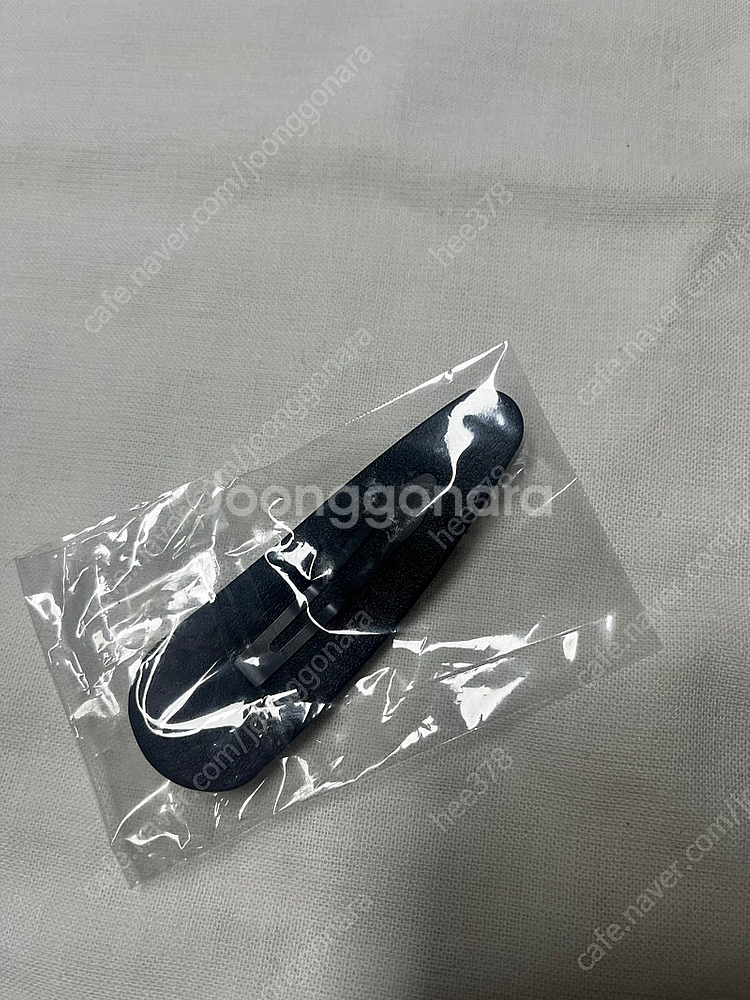 블랙 퀼팅 샤넬 헤어핀 새상품--1