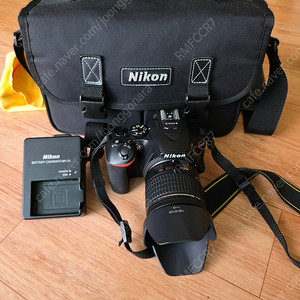 니콘 D5600 기본세트 판매합니다.