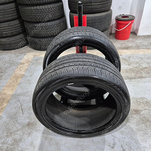 245 40 18 타이어 두짝 팝니다.