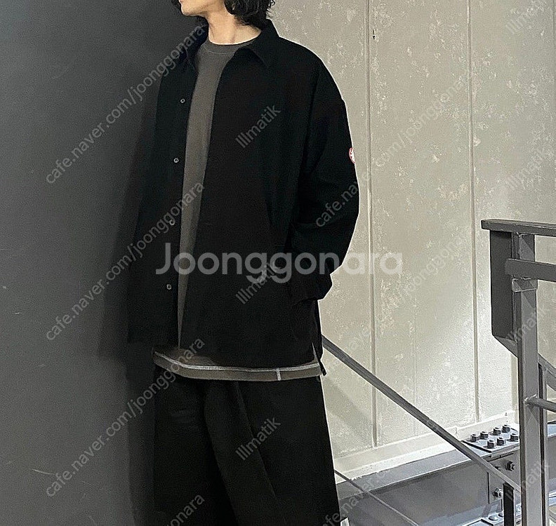 [L] 카브엠트 웰트 포켓 빅 셔츠 블랙--4