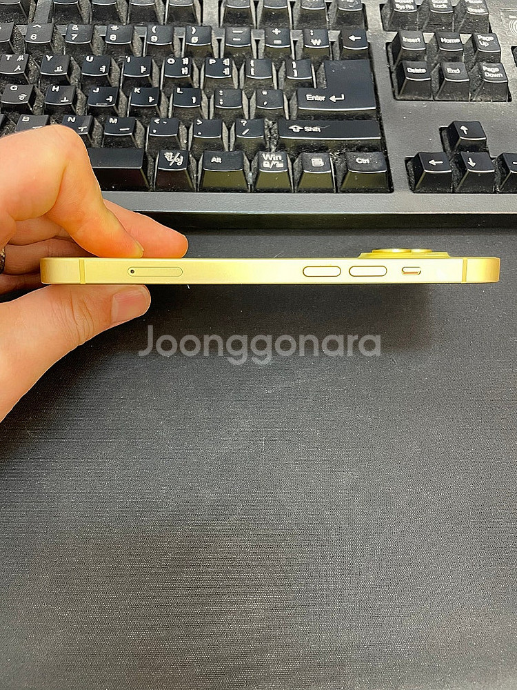 아이폰14 옐로 128GB 상태좋은 중고45만팝니다.--6