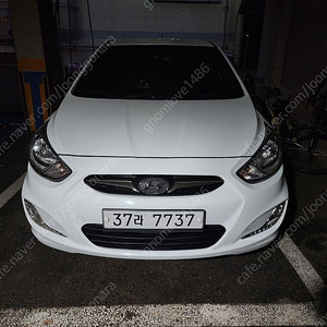 엑센트 위트 1.4 vvt 프리미어 판매합니다.