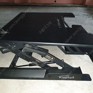 높이조절 책상 klepton 클렙튼 스탠딩 책상 ( 4만원 택배시 착불 )