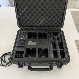 DJI Battery Station 배터리 스테이션 판매합니다. 70만원.