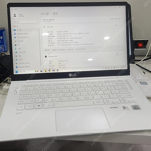[문자말고 전화주세요] 엘지그램 2022 14ZD 995 GX50K ( i5-1021U,, 16G RAM Windows 11pro _48만원