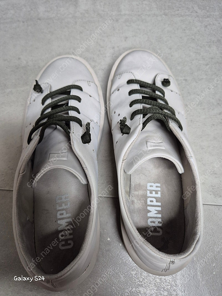 스니커즈 운동화 트레킹화 호간 HOGAN 265사이즈 9만원 캠퍼 CAMPER 270사이즈 2만원 산드로 sandr... 이미지