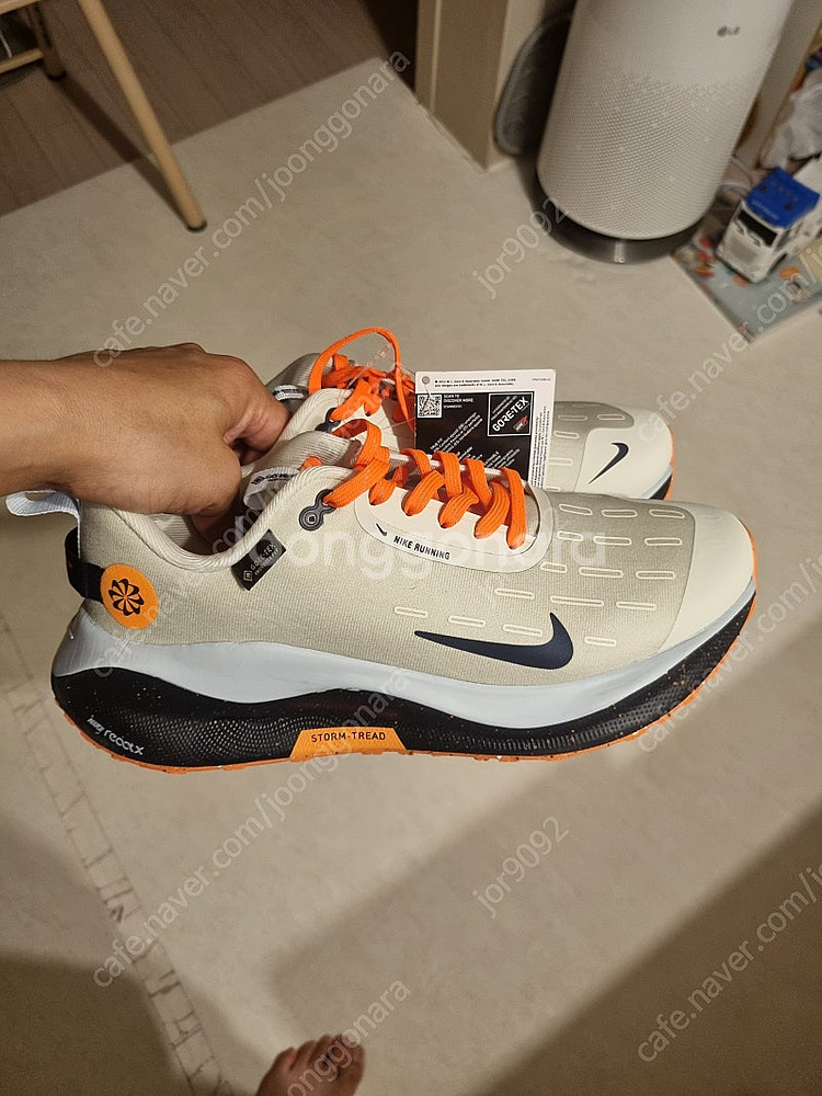 미시착새상품)) 나이키 인피니티런4 고어텍스 러닝운동화 260--2