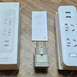 샤오미 정품 여행용 멀티탭 2구 USB 2포트 미사용품 판매
