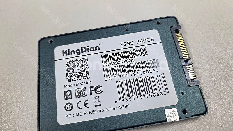 Sandisk SSD 240G 외 SSD 팝니다.--3