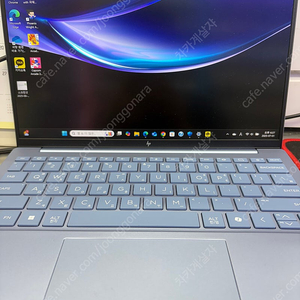 HP 에어로 13 8840U 780M 모델 팝니다.