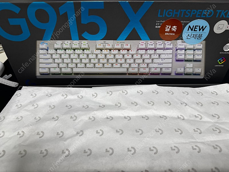 로지텍 G915 X TKL 화이트 + 갤럭시 팩토리 루프 팝니다~--0