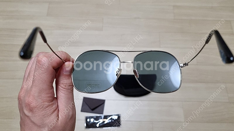톰포드 선글라스(Delilah TF 758-D 16A)...--3