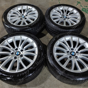 [판매] BMW F10 럭셔리 18인치 정품 휠타이어