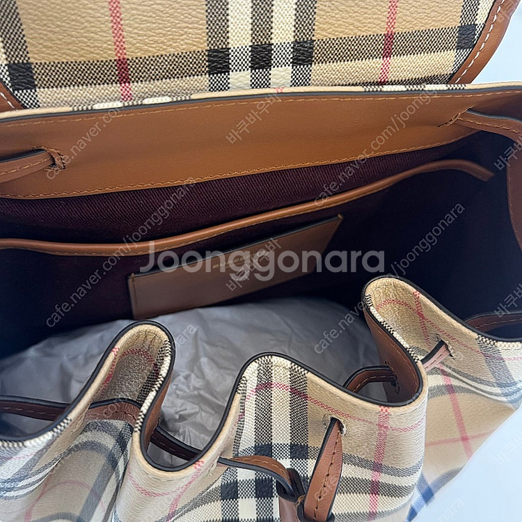 버버리 체크 백팩 아카이브 베이지 브라이어 브라운--4