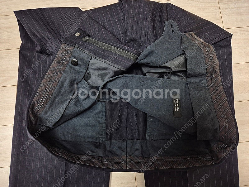 버버리 블랙라벨 피크라펠 수트 정장 (42L)100~1...--7