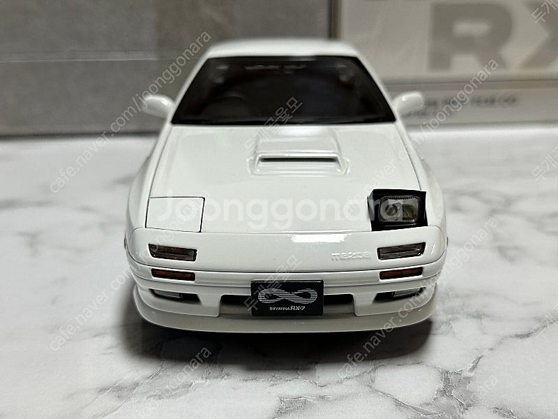 1:18 휠아트 마쯔다 rx-7 fc3s 화이트 다이캐...--0