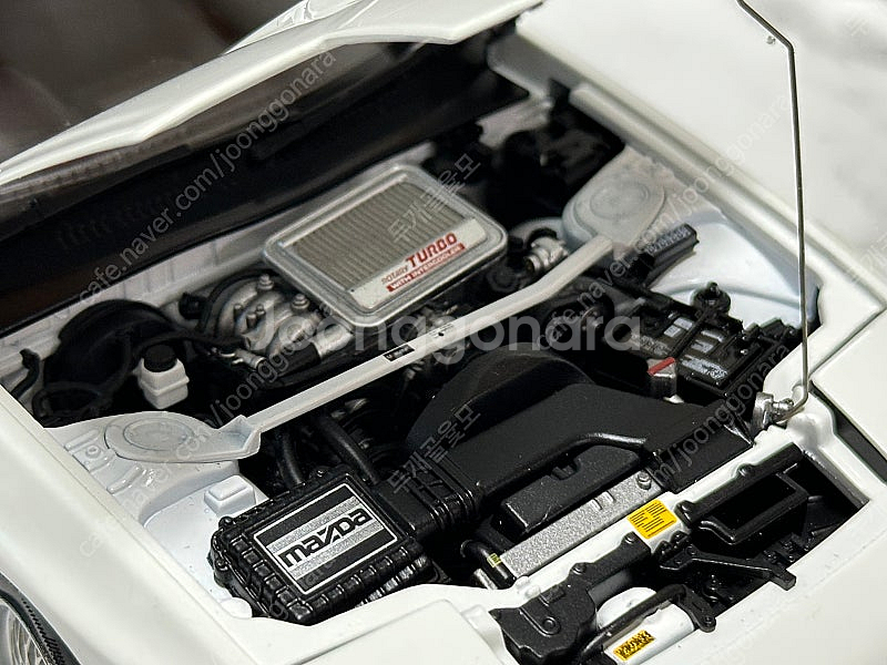 1:18 휠아트 마쯔다 rx-7 fc3s 화이트 다이캐...--8