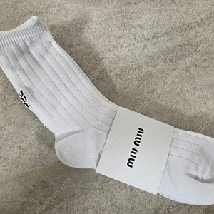 미우미우 장목 양말 4켤레 새상품