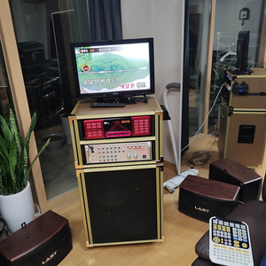 금영 노래방 기계 반주기 앰프 우퍼 스피커 무선마이크2 리모콘 번호책2 세트