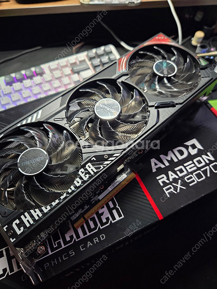 ASRock 라데온 RX 9070 Challenger D6 16GB 대원씨티에스--0