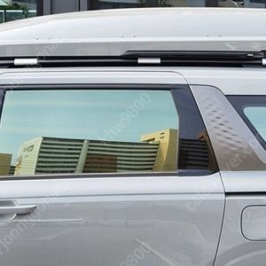 세라믹실버 도색 완료된 카니발KA4 코토 일체형루프박스 판매합니다.