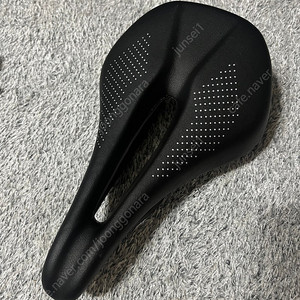 엘리타원 카본안장 145mm