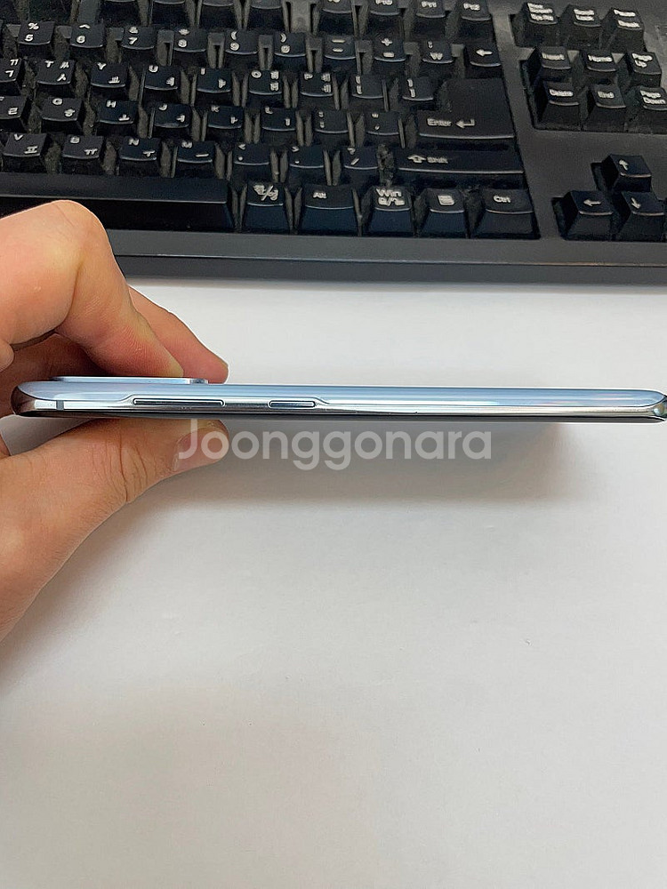 갤럭시S20 블루 128GB 무잔상 상태좋은 중고14만팝니다--4