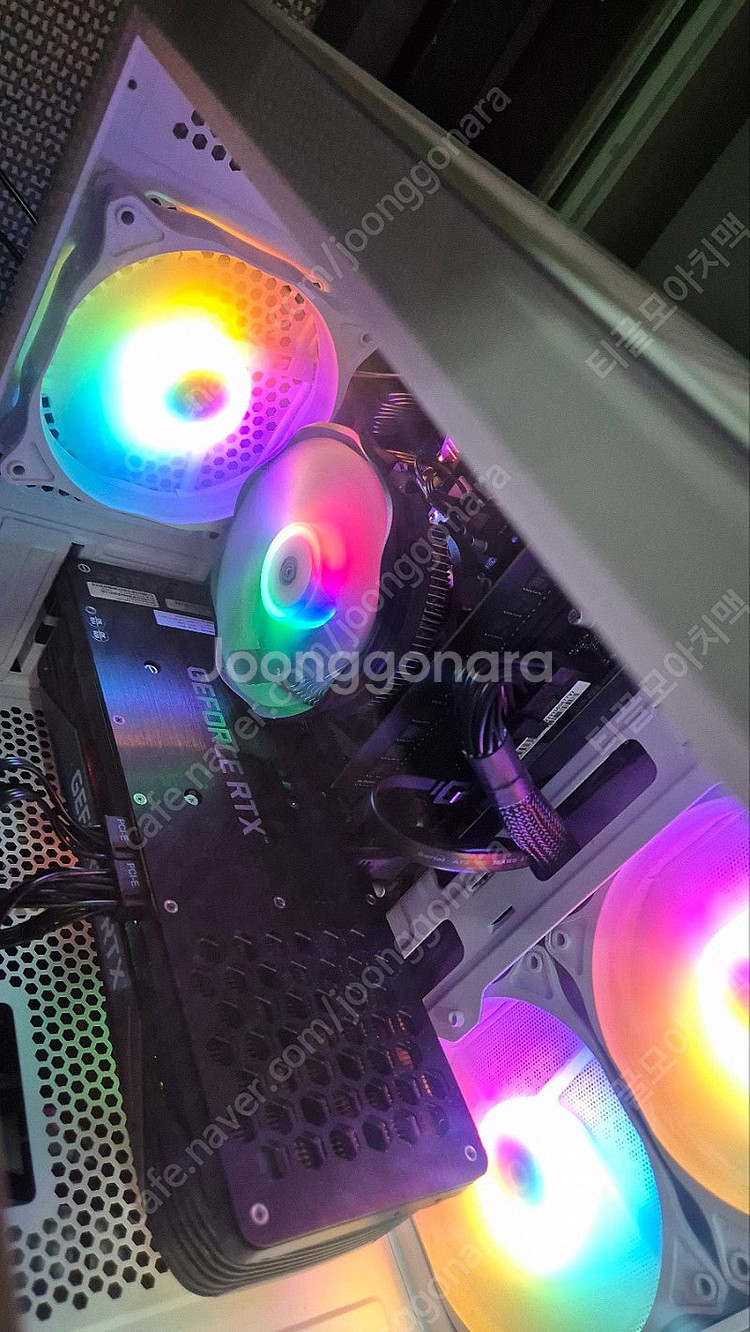 게이밍 컴퓨터(RTX 3070 Ti) 급처 합니다.--2
