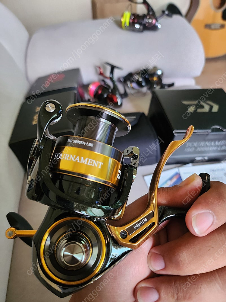 다이와 22토너먼트 3000xh lbd릴 이미지