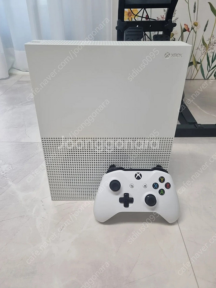 Xbox One S + 페라리 레이싱휠 세트--3