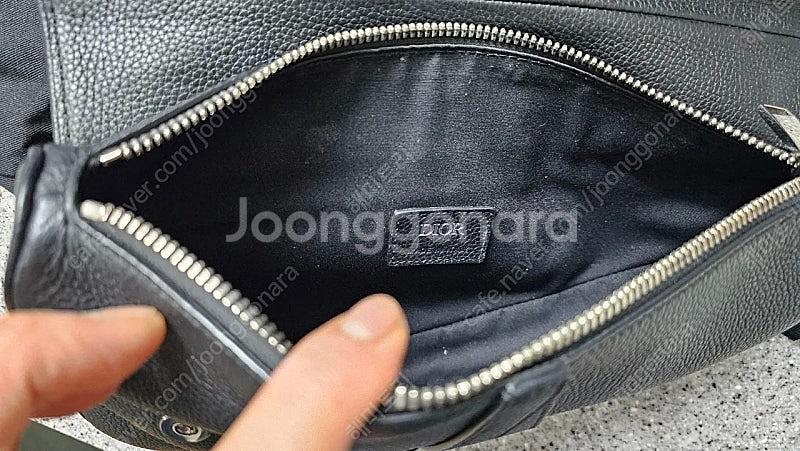 크리스찬 디올 2020년 남자 새들백--3