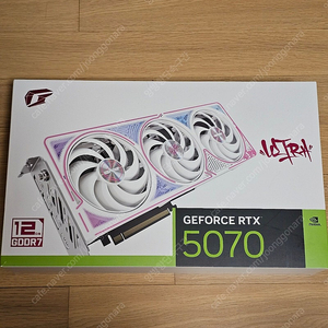 컬러풀 rtx 5070 울트라 oc 화이트
