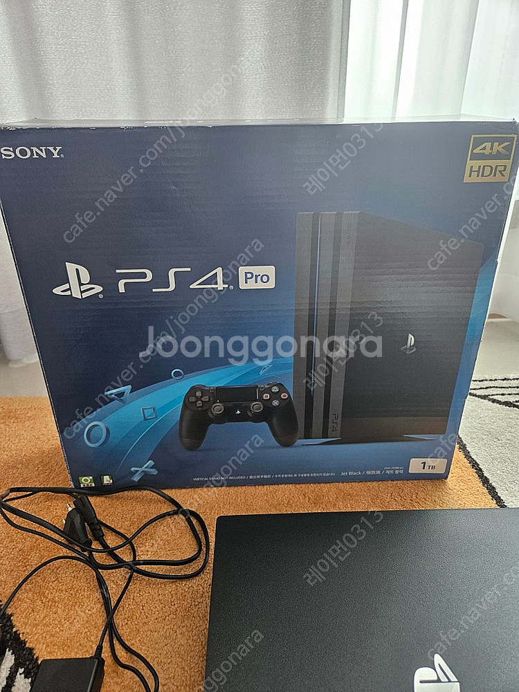 PS4 Pro 1TB 제트 블랙 7218b 판매합니다.--3