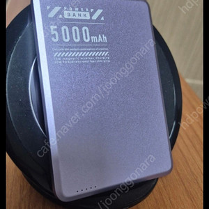 엄청 얇은 맥세이프 15w 고속 보조 배터리 5000mah