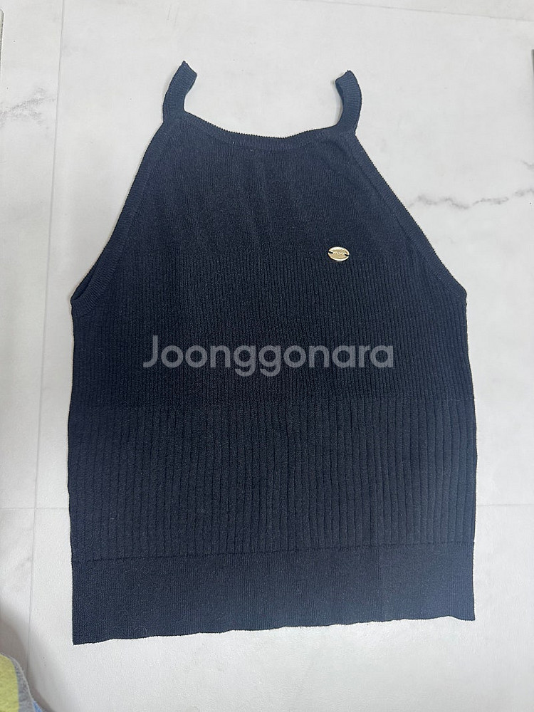 로라로라 홀터넥 니트--6