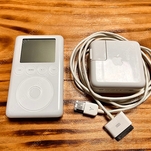 애플 아이팟 3세대 / Apple iPod 3rd A1040 20GB (아이팟 클래식 3세대, 곰발팟) 충전기 일괄