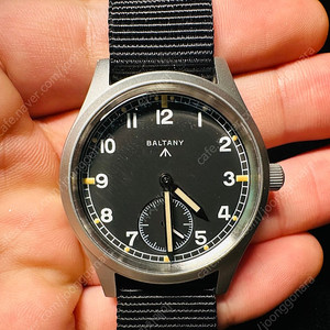 발타니 카키필드 더티더즌 36mm 쿼츠 시계 판매