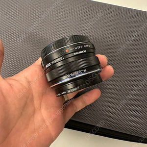 올림푸스 17mm 1.8 17.8 렌즈