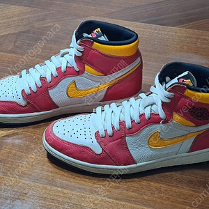 에어조던 1 레트로 하이 OG 퓨전레드 285 (9만원)