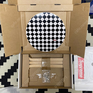Supreme X Artek Stool 60 슈프림 아르텍 스툴 새상