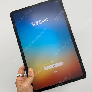 X700 갤럭시 탭S8 실버 256기가 36만 판매합니다.
