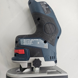 보쉬 GKF10.8V-8 베어툴 충전엣지루터 (배터리X,충전기X)