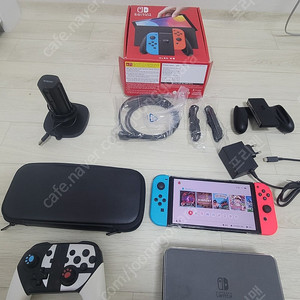 (부산) 닌텐도 스위치 OLED 풀세트 + 파우치 + 프로콘 + 조이콘거치대